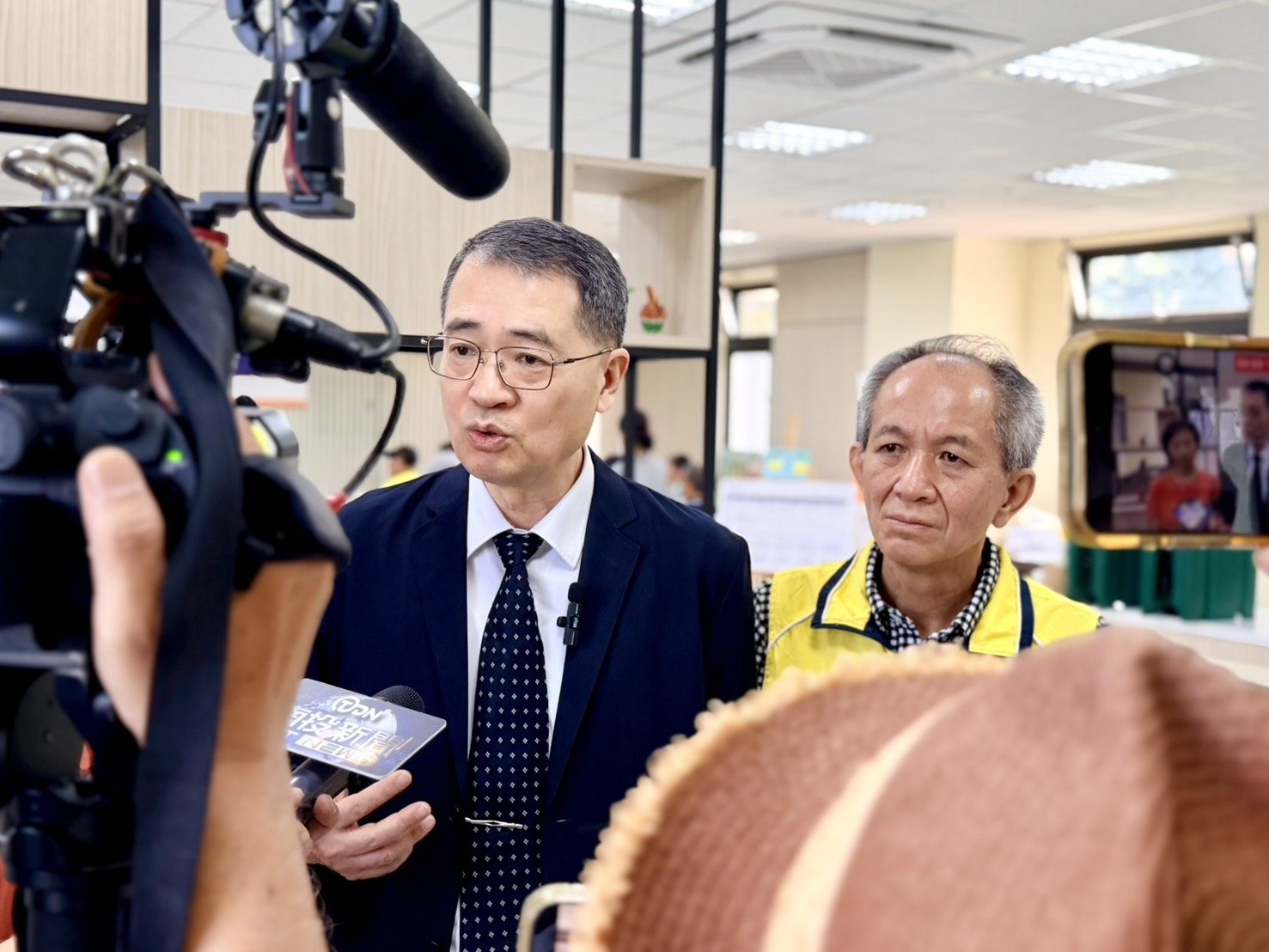 國立暨南國際大學校長武東星於珠仔山社區長照機構啟用記者會接受媒體聯訪